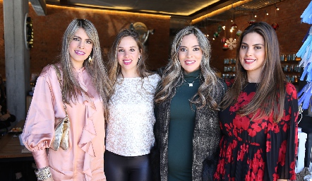  Mariana, Melissa, Elizabeth y Bárbara Berrones.