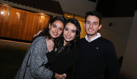  Marcela y Ana Gaby y Enrique Díaz Infante.
