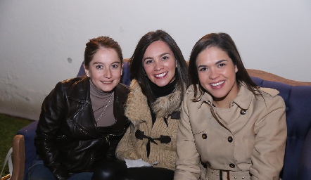  Amaya, Jessica Gallegos y July Valle.