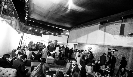  Gran fiesta.