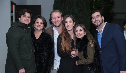  Mauricio Rodríguez, María Autrique, Armando de la Parra, Valeria Alcalde, Ana Sofía Rodríguez y Fernando Domínguez.
