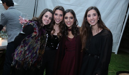  Daniela Valle, Nuria Minondo, María José Alonso y Valeria Alcalde.