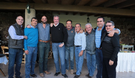  Cali Hinojosa, Horacio Tobías, Agustín Loyo, Juan Hernández, Jorge Chevaile, Arturo González, Luis Gómez, J.J. Leos y Eduardo Romo.