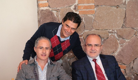  Jorge Aldrett, Fernando Cifuentes y Erasto Aldrett.