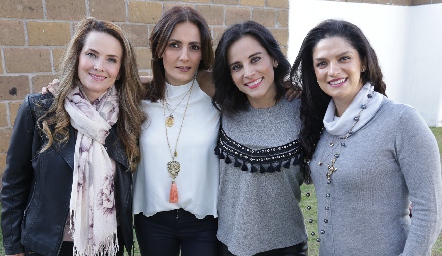  Karina Vita, Claudia Artolózaga, Ani Lu Enríquez y Daniela Gutiérrez.