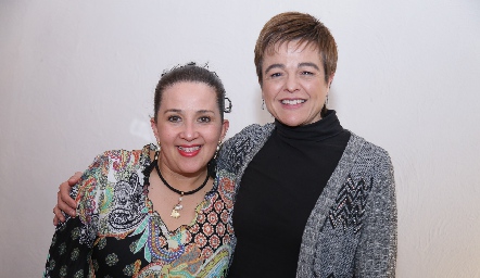  Ana Irma Ramos y Gaby Balbontín.