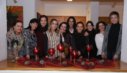  Ana Irma, Marusa, Laura, Roxana, Montse, Pato, Sandra, Beatriz, Alejandra y Gaby.