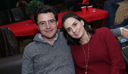  Adrián Martínez y Montse Muñiz.