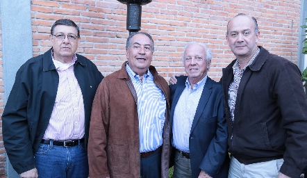  Manuel Valdez, Memo Torres, Homero Camargo y Rubén Darío.