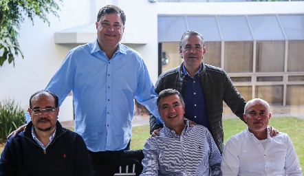  Jaime Delgado, Luis Alcalde, Guillermo Delgado, Gerardo Valle y Tomás Alcalde.