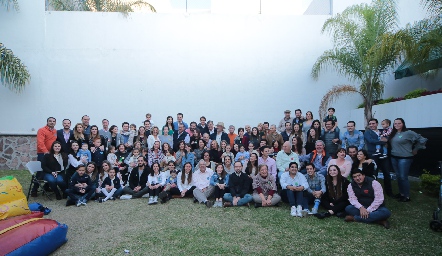  Las del Jueves con sus familias.