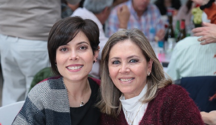   Jimena Treviño y Elizabeth Báez.