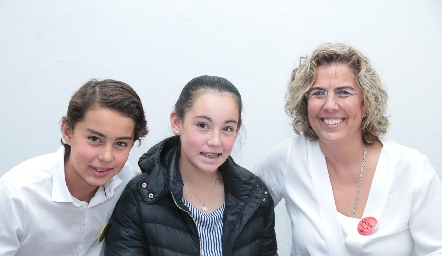   Eugenio, Regina y Susana.