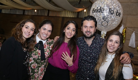  Sofía Prieto, July Valle, Isa Villanueva, Yuri Mézquida y Pau Robles.
