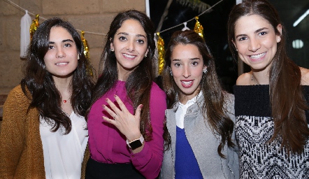  Mariana Rodríguez, Isa Villanueva, María José Ascanio y Valeria Zúñiga.