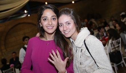  Isa Villanueva y Nayeli Maya.