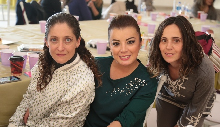  Ana Nava, Elvia Hernández y Bibi Perea.