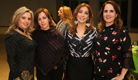  Carla Saucedo, Ale Ávila, Silvia Tapia y Gaby Payán.