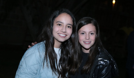  Caro y Ana.