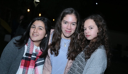  Sofi, Renata y Ale.