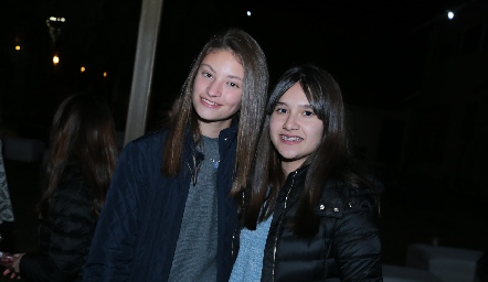 Diana y Camila.