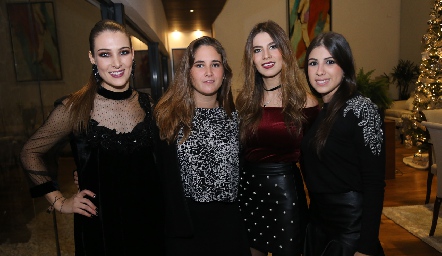  Vero Pérez, Marijó Ocejo, Sofía Muñiz y Melissa Fernández.