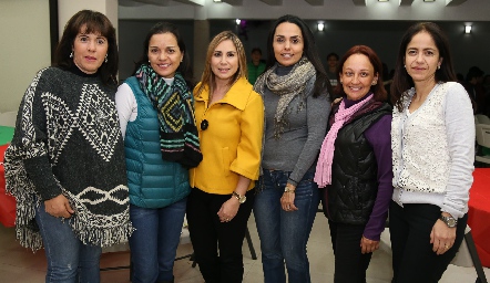  Guille Marín, Lucia Luna, Jazmín Hernández, Marianela Villanueva, Lorena Chanes y Pilar Álvarez Tostado.