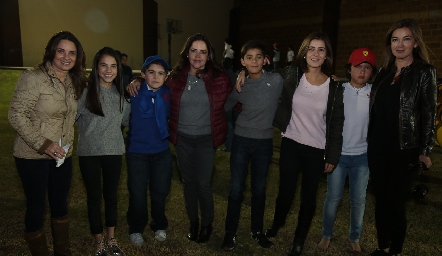  Rocío Alcalde, María José, Javier, Gaby Carreón, Marcelo, Ángeles Lasso de la Vega, Leo y Macarena Elías.