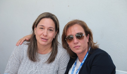  Haydeé Lomelí y Karina Ramos.