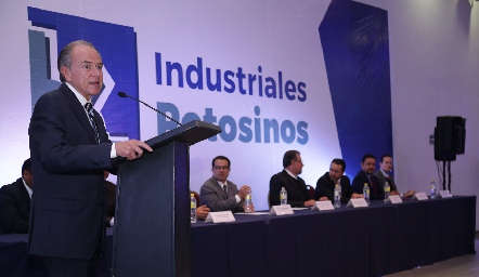  Juan Manuel Carreras López, Gobernador del Estado.