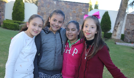  Regina, Natalia, Marifer y Bárbara.