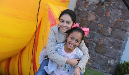  Natalia y Elizabeth.