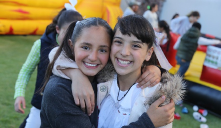  Vale y Luciana.