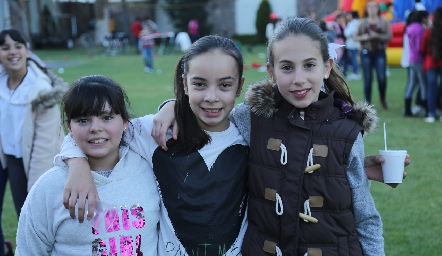  Isabela, Constanza y Lorena.