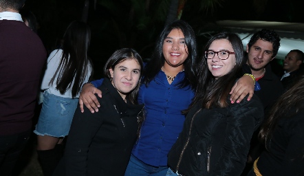  Paulina, Erika y Valeria.