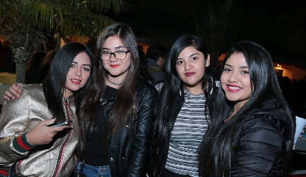  Paola Mendoza, Fátima Galarza, Evelin Morales y Michelle Torres.