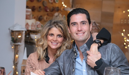  Lourdes López y Rafael Lebrija.