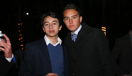  Rodrigo Padilla y Mario Salinas .