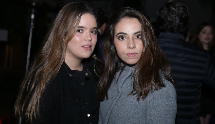  Carlota de la Garza y Mariana Anaya.