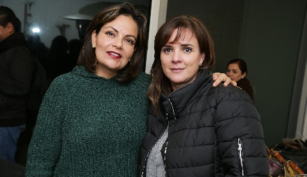  Kikis Fernández y Ale Acebo.