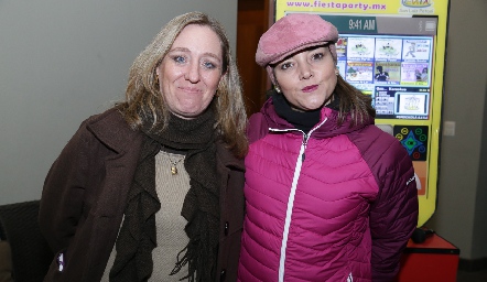  Mary Tere Meade y Marta Rangel.