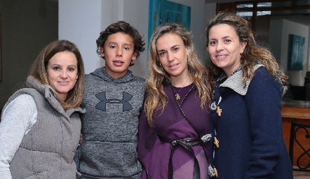  Romina Madrazo, Juan Pablo Ruiz, Mónica Torres y Erika Rodríguez.