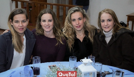  Marcela Torres, Romina Madrazo, Mónica Torres y Claudia Carpizo.
