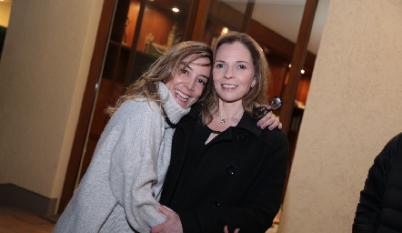  Pía Bores y Janna Del Valle.