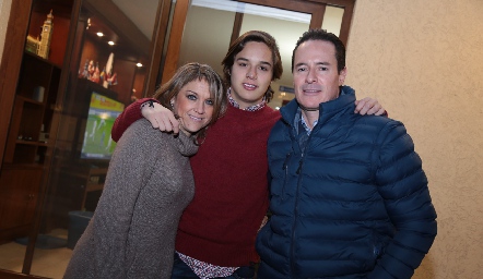  Ale Santos, José Manuel y Manuel Lozano.
