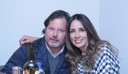  Javier Fernández y Liliana Soto.