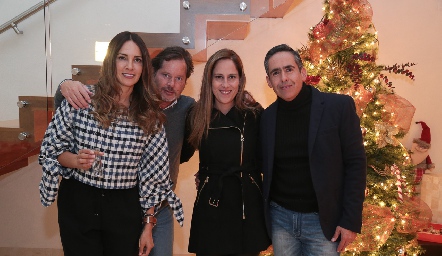  Liliana Soto, Javier Fernández, Adriana Pedroza y Arturo Hinojosa.