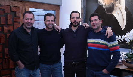  Carlos Hampshire, Carlos de Los Santos, Armando Gutiérrez y Daniel Díaz.