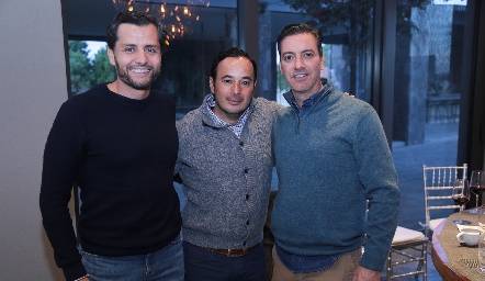  Carlos de los Santos, Alejandro Stevens y Marcelo Galán.