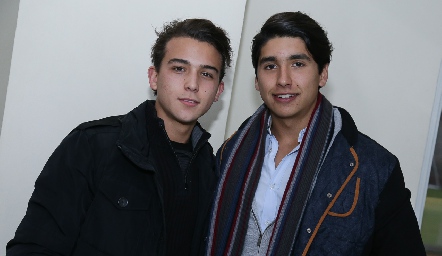  Santi y Miguel Tobías.